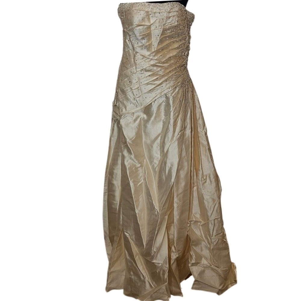 YSA Makino Off White Silk Wedding Dress‎ 12